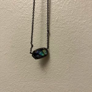 Kendra Scott necklace